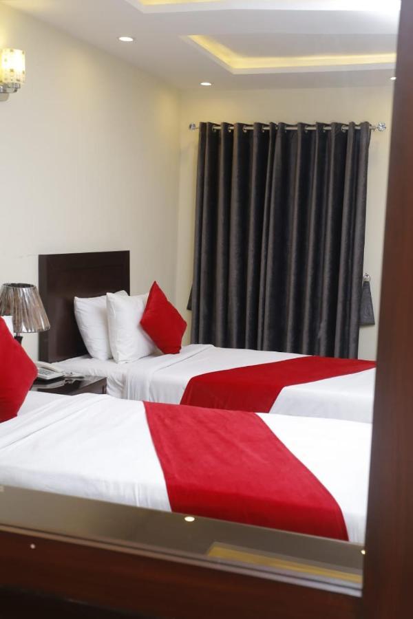 Hotel Noor Plaza Lahore Exteriör bild