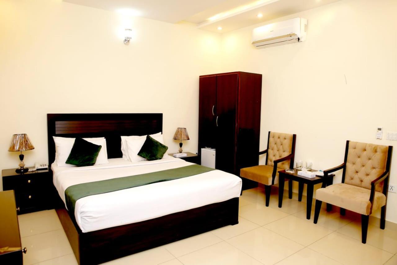 Hotel Noor Plaza Lahore Exteriör bild